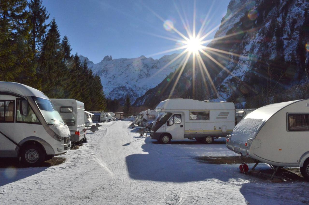 Alpenresort Eienwaeldli Camping Енгелберг Екстериор снимка